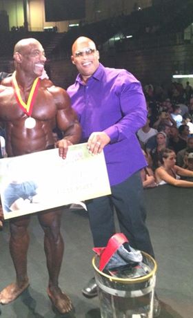 dexter jackson vincitore dell'arnold classic europe 2015 insieme a Shawn ray