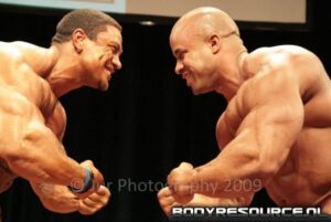 la guest posing di victor martinez e roelly winklaar in olanda nel 2009