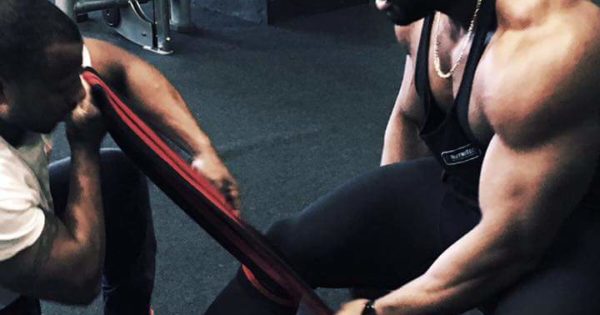 micheal-muzo-roelly-winklaar-trains-legs_4