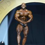 juan morel sul palco dell'arnold classic africa 2017 posa di most muscular