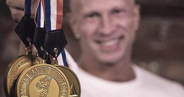 mika sihvonen IFBB ELITE PRO