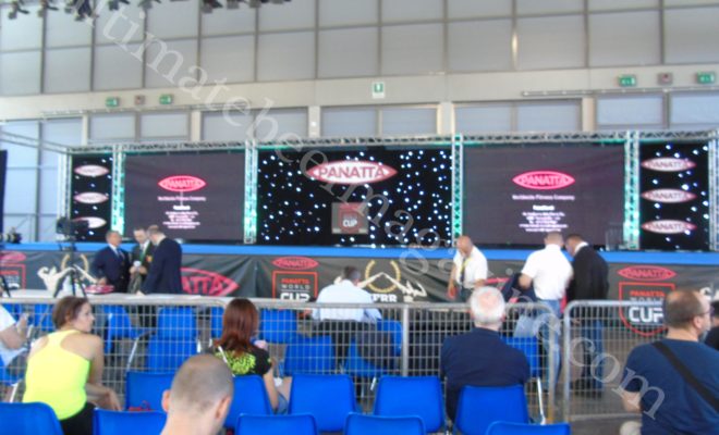 il palco di una gara della IFBB ITALIA al rimini wellness