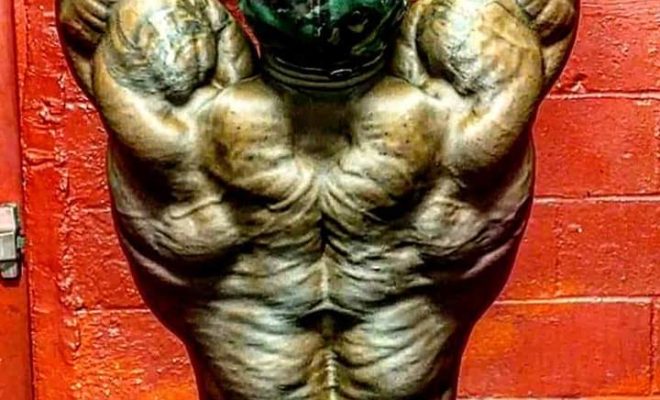 George Peterson IFBB Pro is looking insane BACK POSE