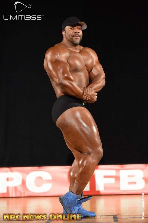 2019 pittsburgh pro ifbb shawn rhoden posa di side chest
