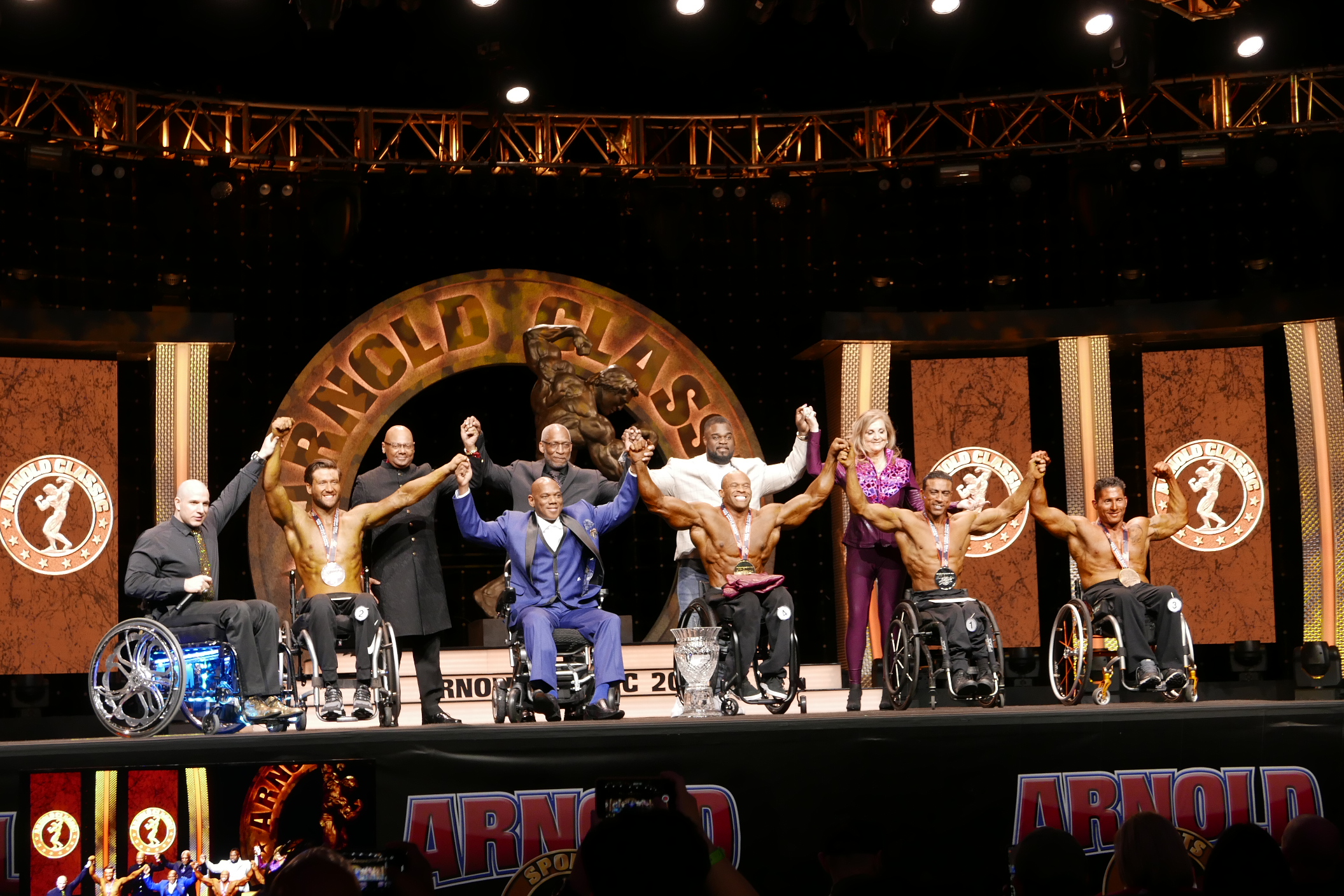 Arnold Classic Wheelchair winner Harold Kelley center with the entire 2020 division Photo by Terry Eiler