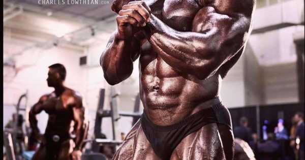 Breon Ansley pro ifbb nel backstage del mister olympia