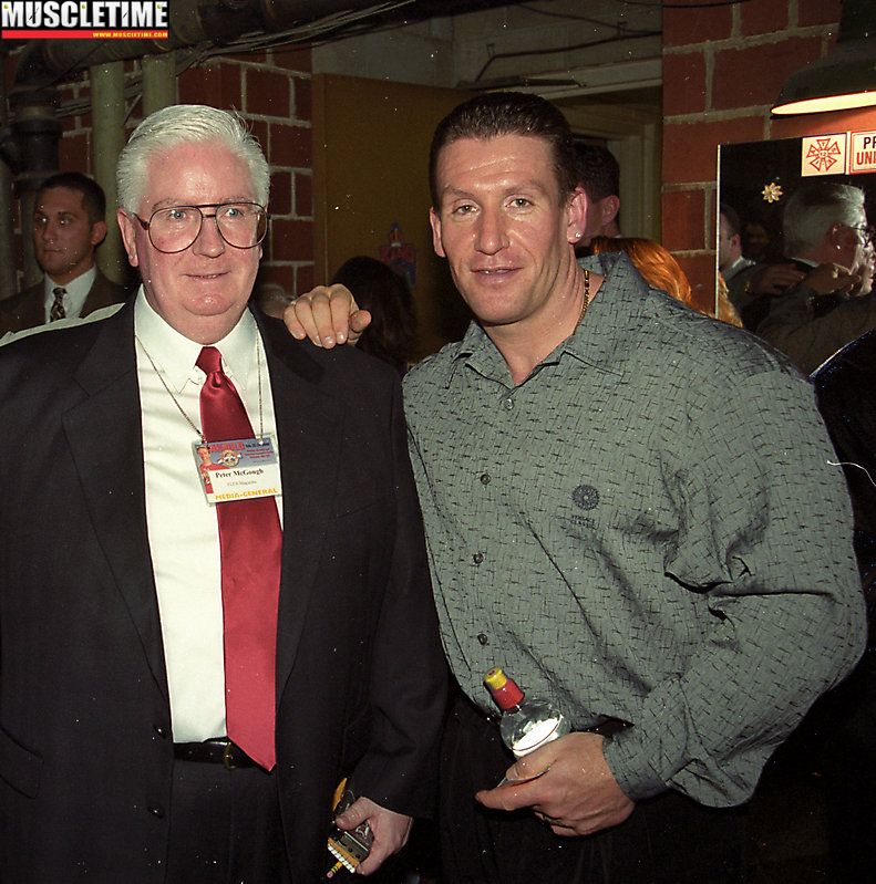 Flex Boss Peter McGough and former Mr. O. Dorian Yates backstage - 2000 Arnold Classic