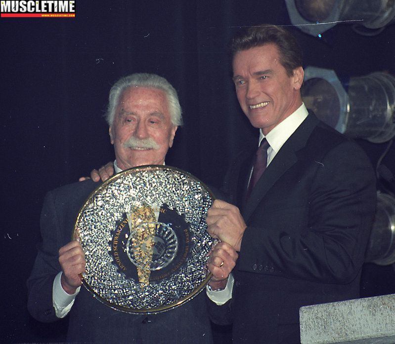 Joe Weider and Arnold Schwarzenegger - 2000 Arnold Classic