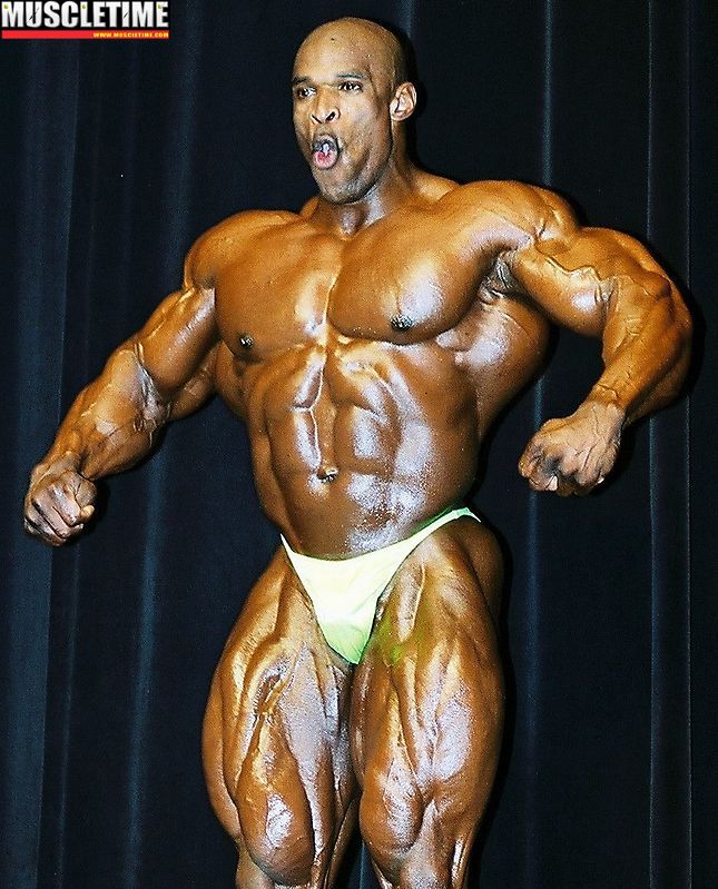 On Stage At 2001 Arnolds Classic 11 ronnie coleman