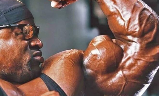 il bicipite di ronnie coleman 8 volte mister olympia