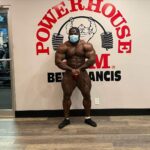akim williams road to 2020 mister olympia posa di most muscular