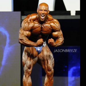 juan morel pro ifbb esegue la posa di most muscular sul palco della pro league