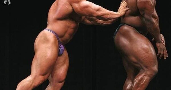 ronnie coleman e jay cutler in una guest posing