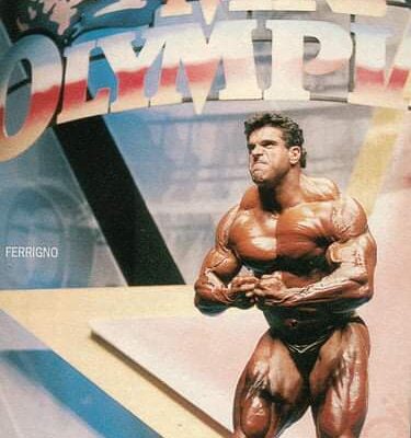lou ferrigno sul palco del mister olympia nel 1992