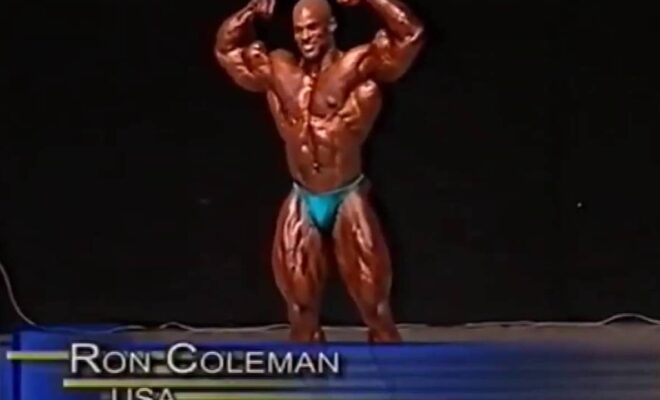 ronnie coleman sul palco del grand prix finland nel 1997