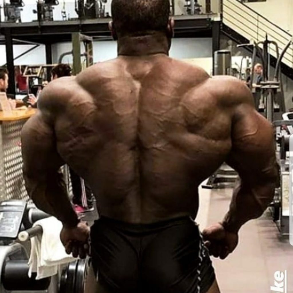 la schiena di LIONEL BEYEKE pro ifbb in preparazione per l'Arnold Classic Ohio 2021