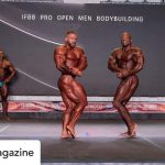 2021 tampa pro ifbb Ian Valliere VS Phil Clahar VS Charles Griffen VS Maxx Charles posa di side chest