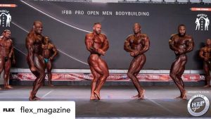 2021 tampa pro ifbb Ian Valliere VS Phil Clahar VS Charles Griffen VS Maxx Charles posa di side chest