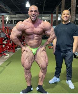 Mohammed Shabaan ROAD TO 2021 TAMPA PRO IFBB 1 DAY OUT POSA DEL PIù MUSCOLOSO