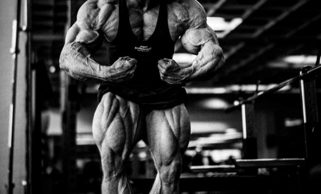 MIKA SIHVONEN di agosto 2021 2.5 weeks out posa diel pi&ugrave; muscoloso road to 2021 arnold classic europe