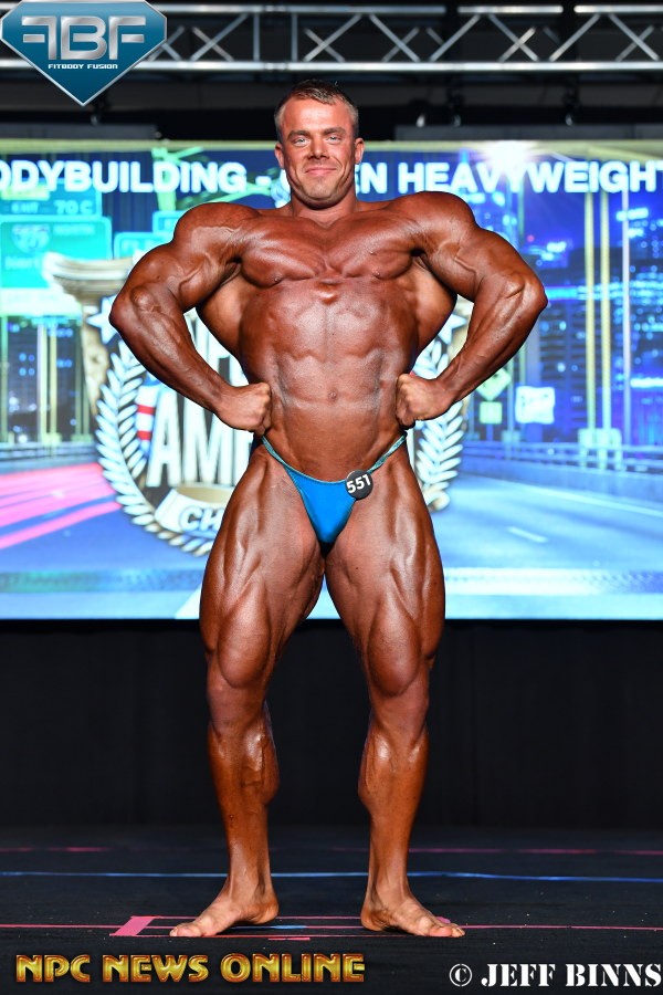 erick wood posa di apertura dorsali frontali ai 2021 npc nord america championships