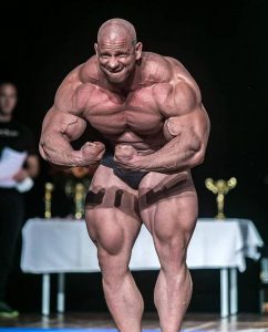 la posa di most muscular di michal krizaneck in offseason novembre 2021