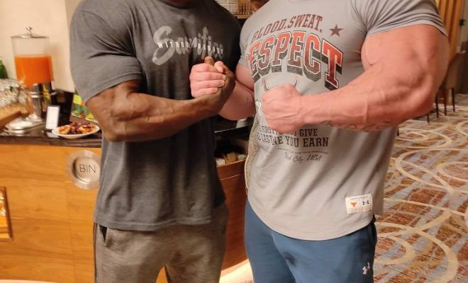 samsun dauda e Michal Krizanek nel backstage dell'evl's prague pro ifbb 2021