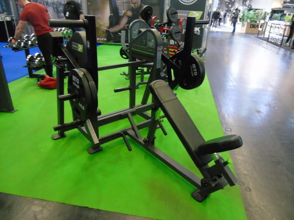 PLATE LOADED EXTREME ROW prime fitness usa fibo 2023