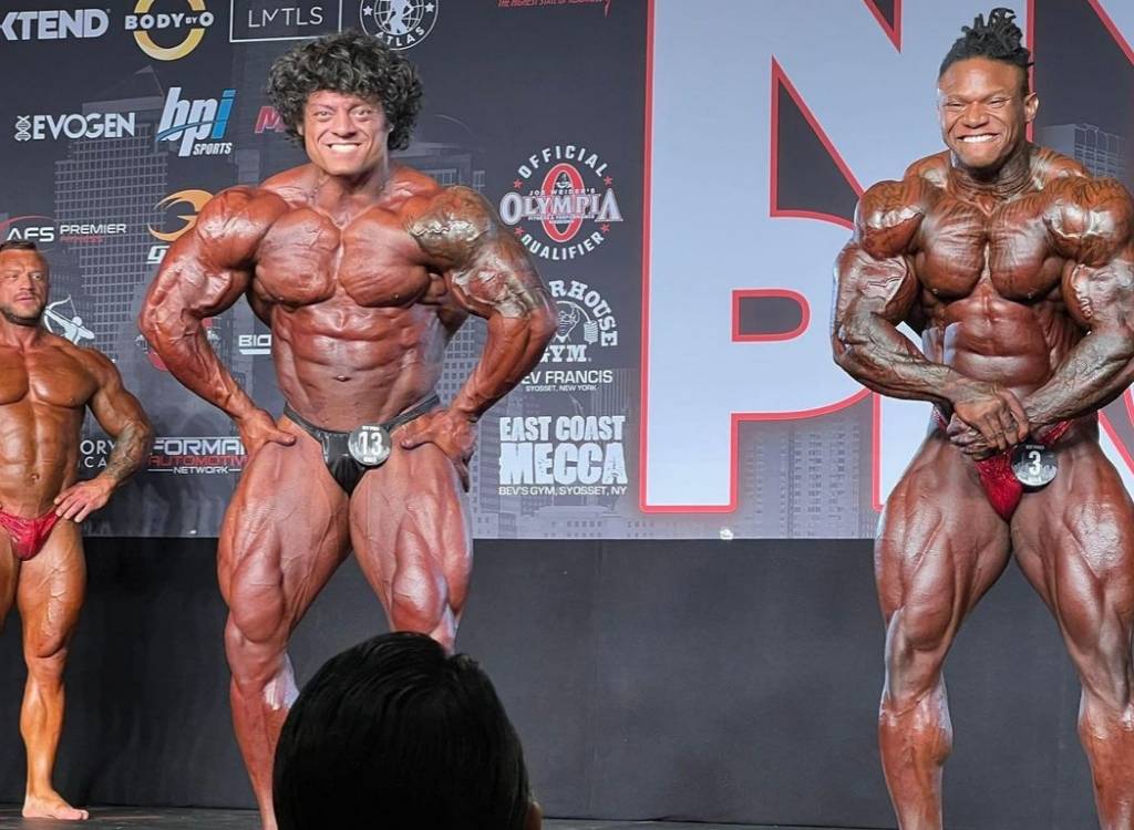 2023 NEW YORK PRO IFBB STUART SUTHERLAND VS TONIO BURTON posa di most muscular 2