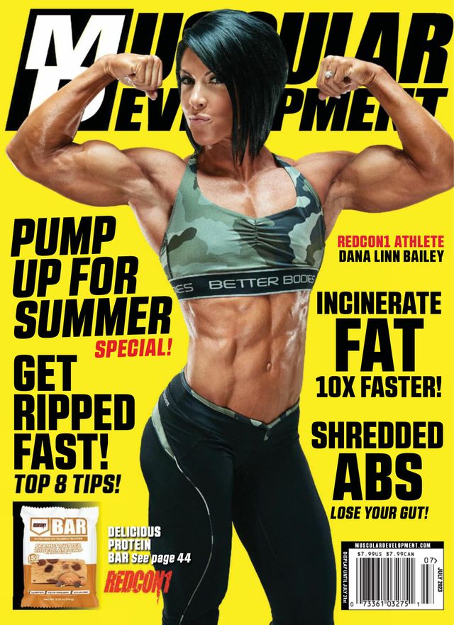 DANA LINN BAILEY SULLA COVER DELLA RIVISTA MUSCULAR DEVELOPMENT DI LUGLIO 2023