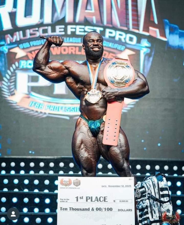 samson dauda vince il 2023 romania muscle fest